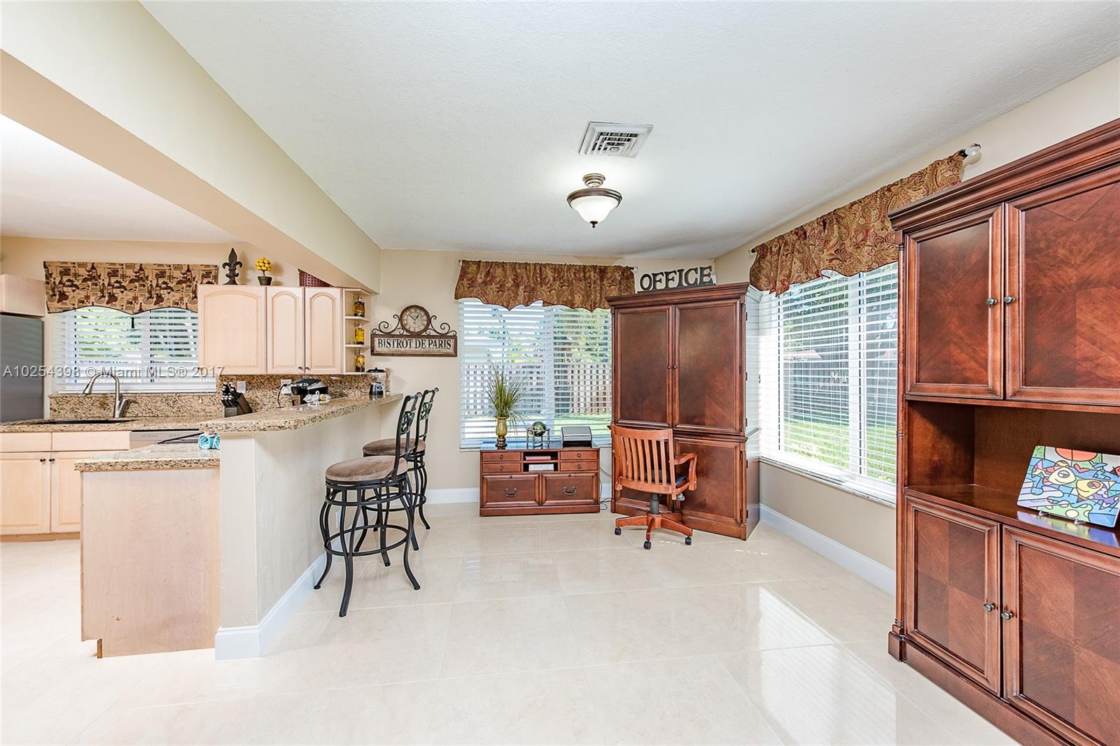 PLANTATION GARDENS 4TH SE - Residential