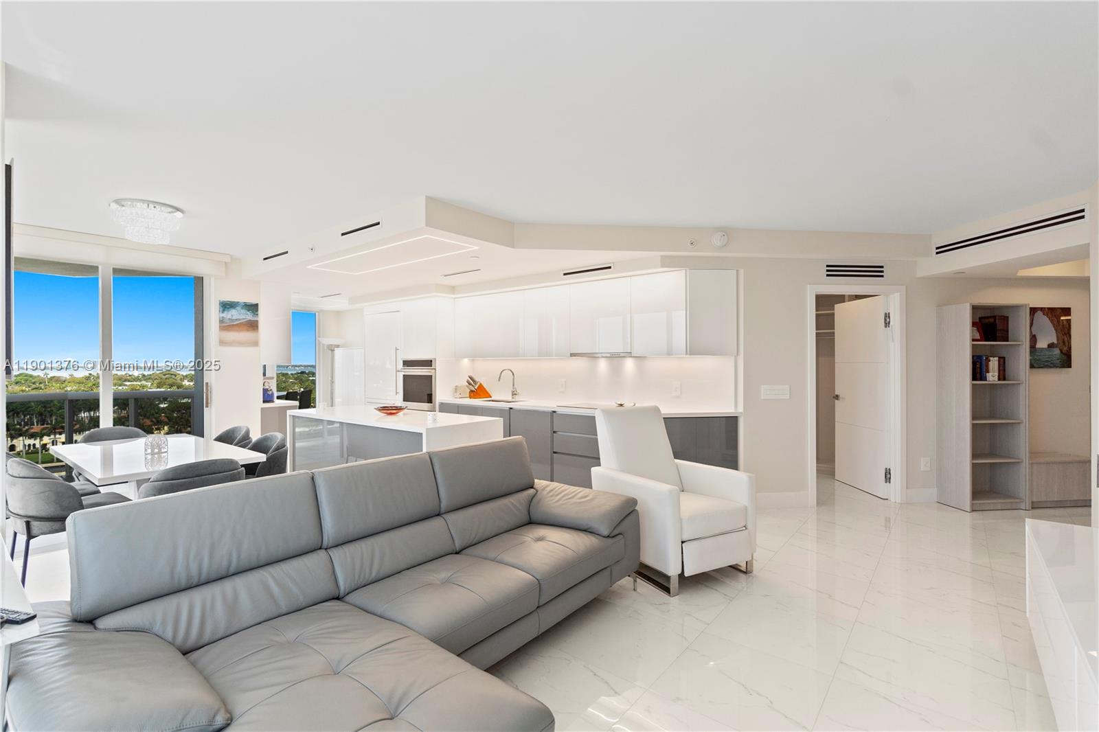 BLUE DIAMOND CONDO - Residential