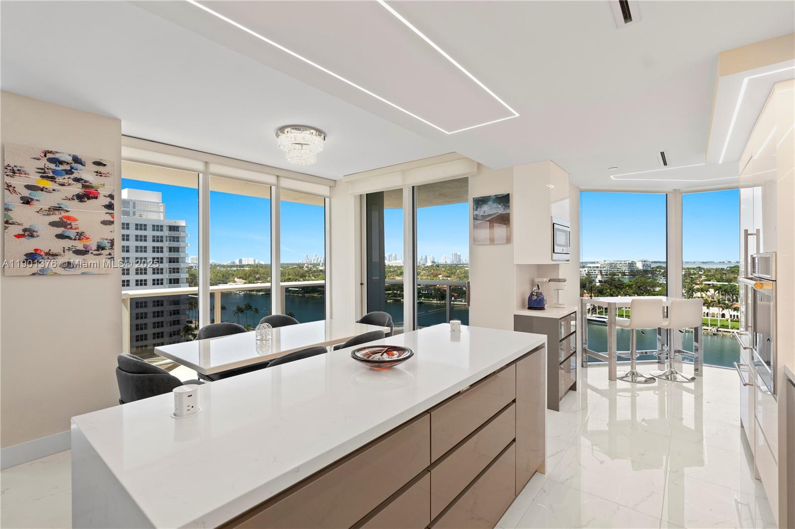 BLUE DIAMOND CONDO - Residential