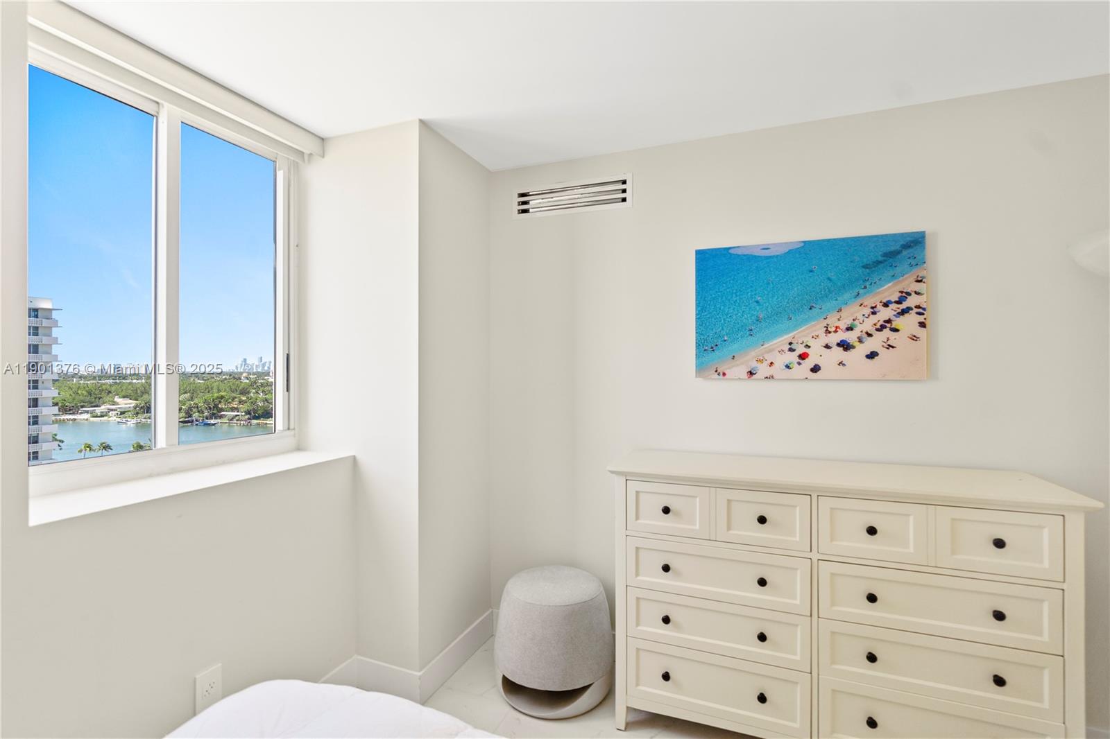 BLUE DIAMOND CONDO - Residential