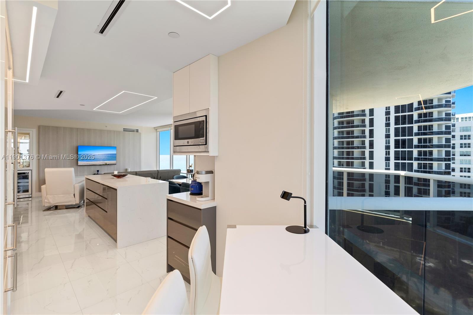 BLUE DIAMOND CONDO - Residential