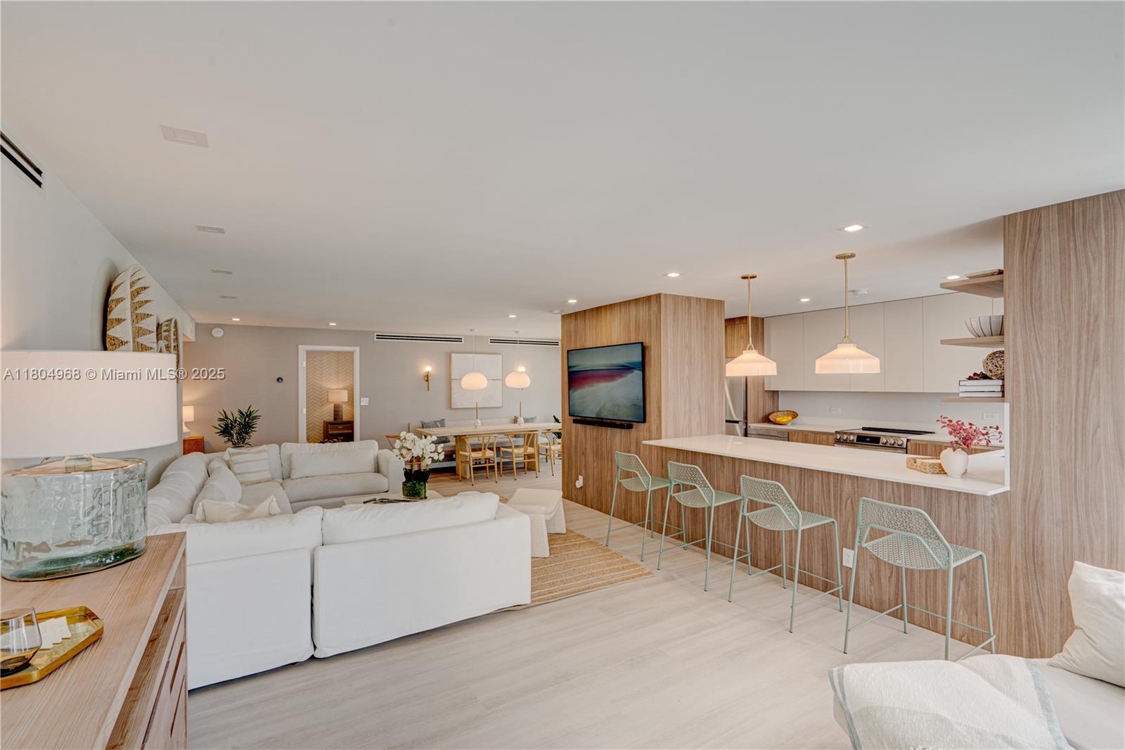 RENAISSANCE OF POMPANO BE - Residential Lease