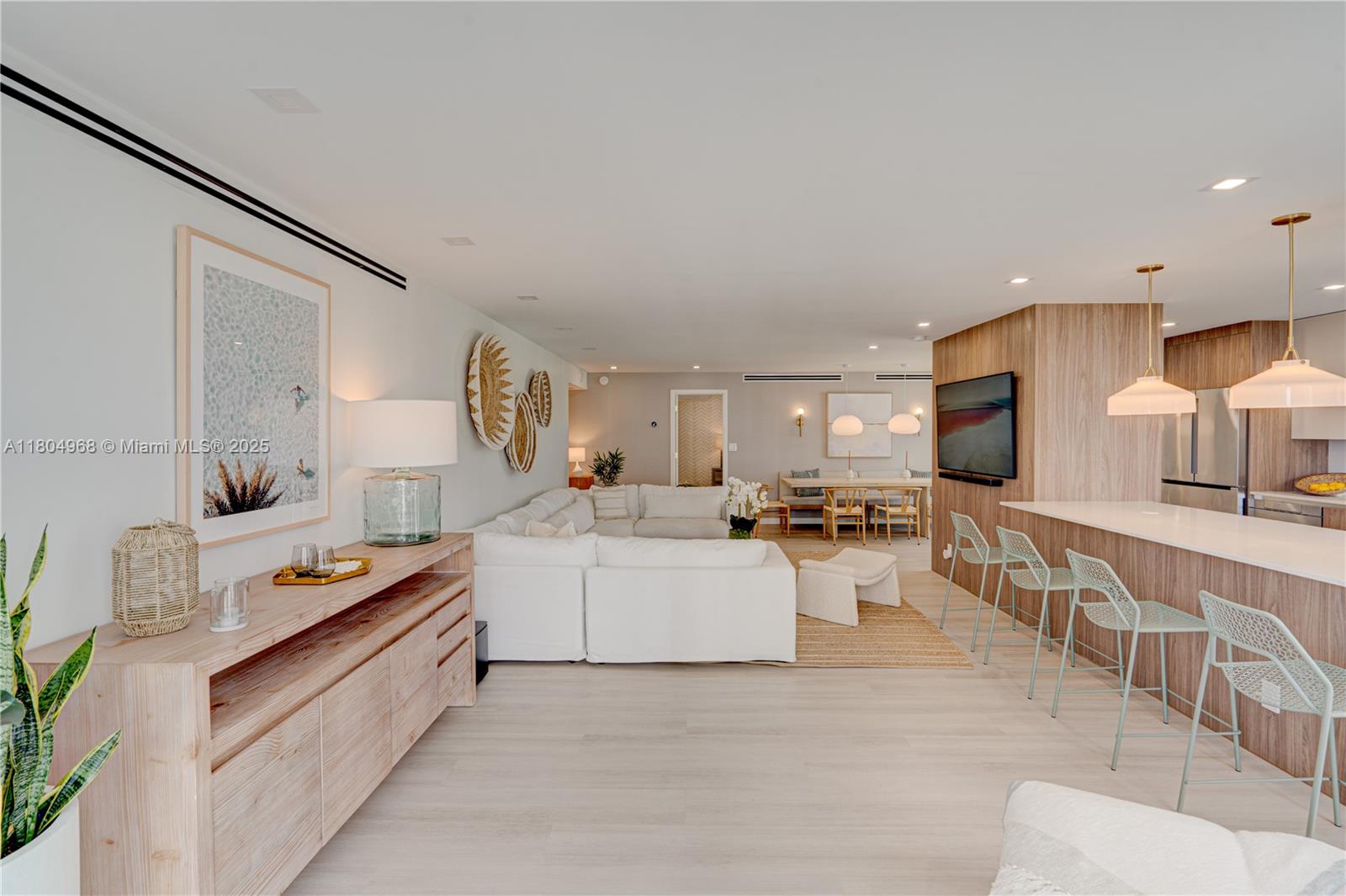 RENAISSANCE OF POMPANO BE - Residential Lease