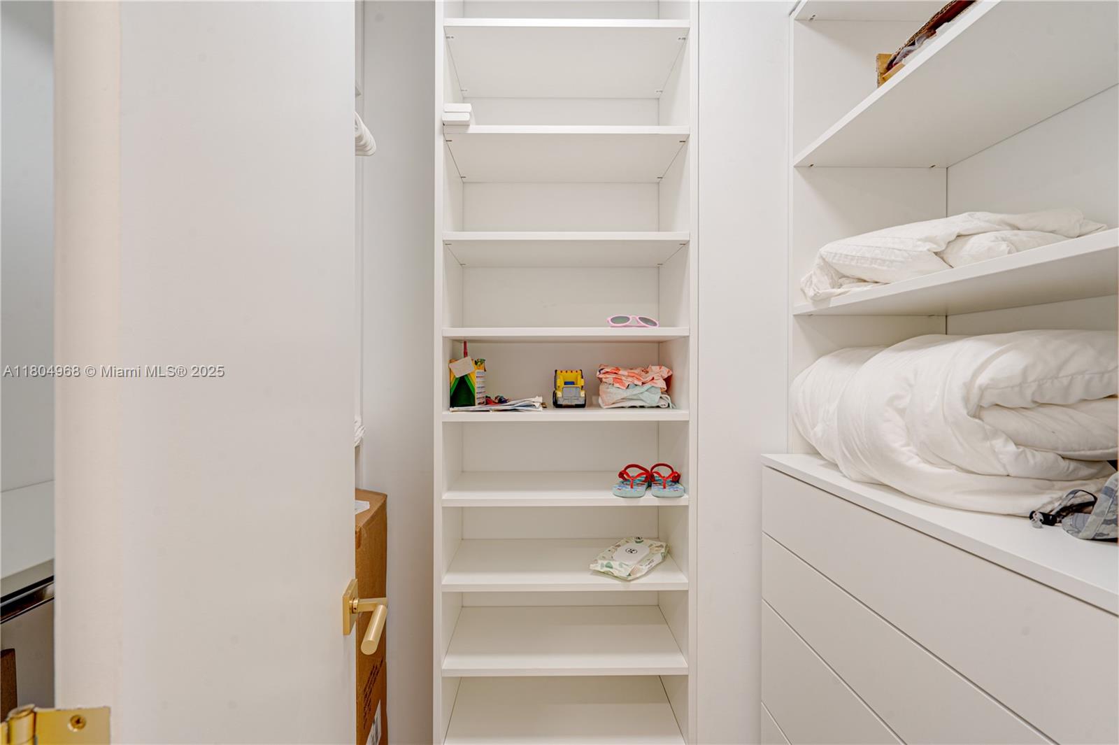 RENAISSANCE OF POMPANO BE - Residential Lease