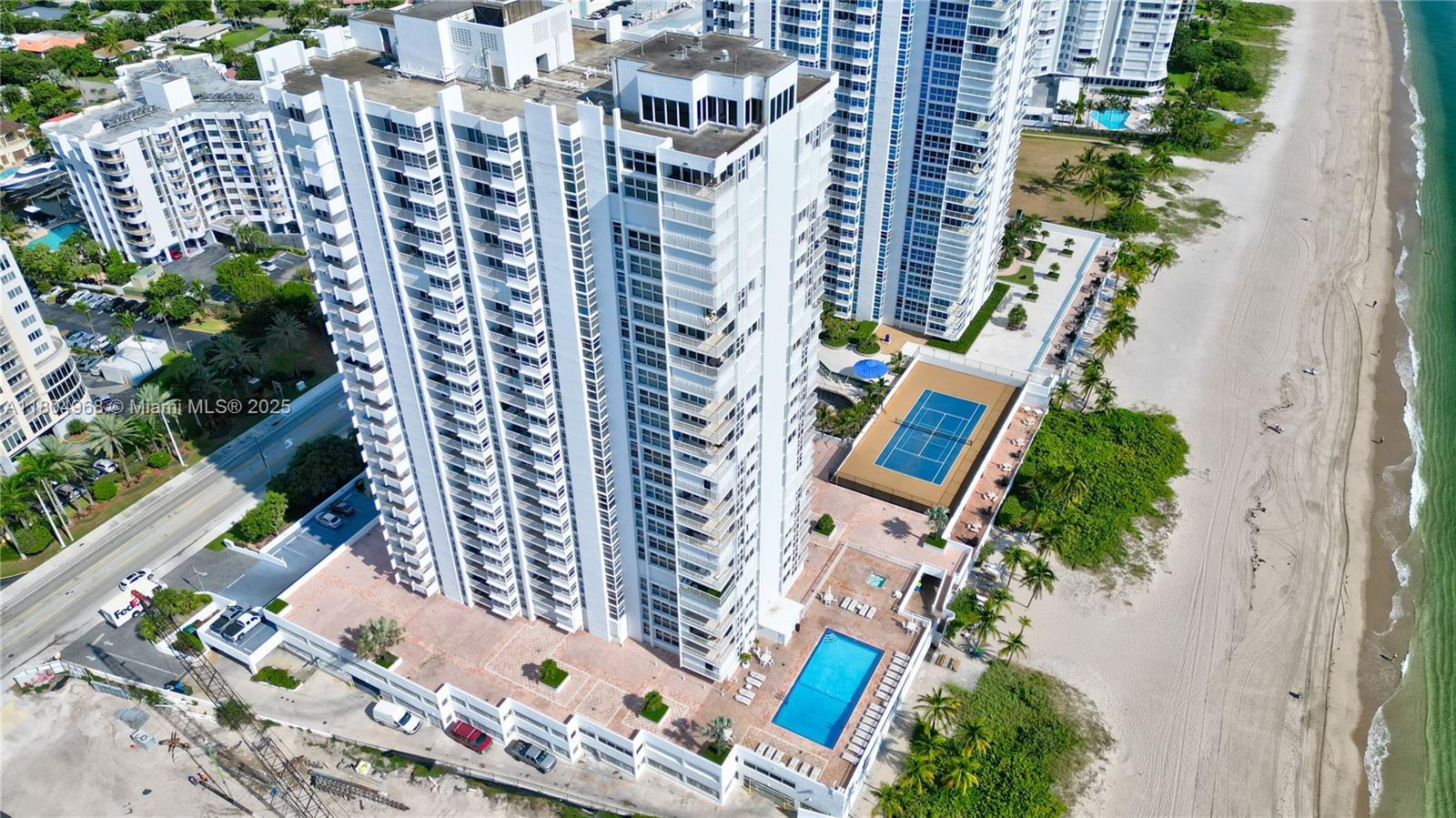 RENAISSANCE OF POMPANO BE - Residential Lease