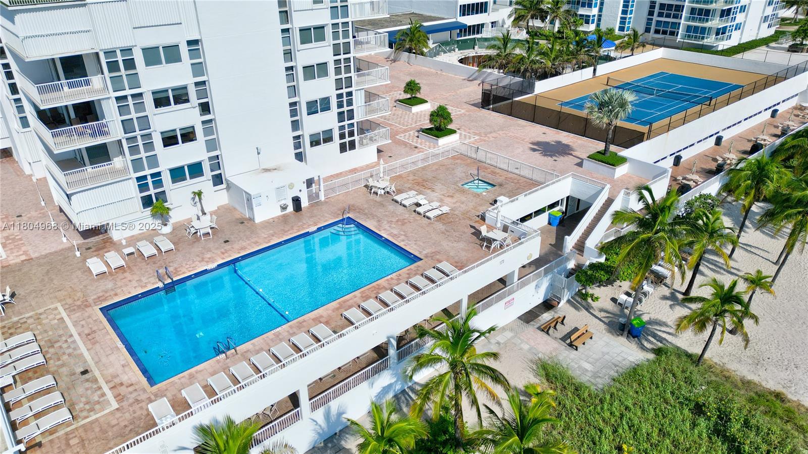 RENAISSANCE OF POMPANO BE - Residential Lease