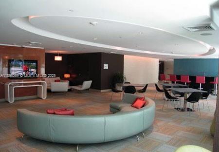 THE PLAZA 901 BRICKELL CO - Residential