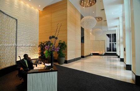 THE PLAZA 901 BRICKELL CO - Residential