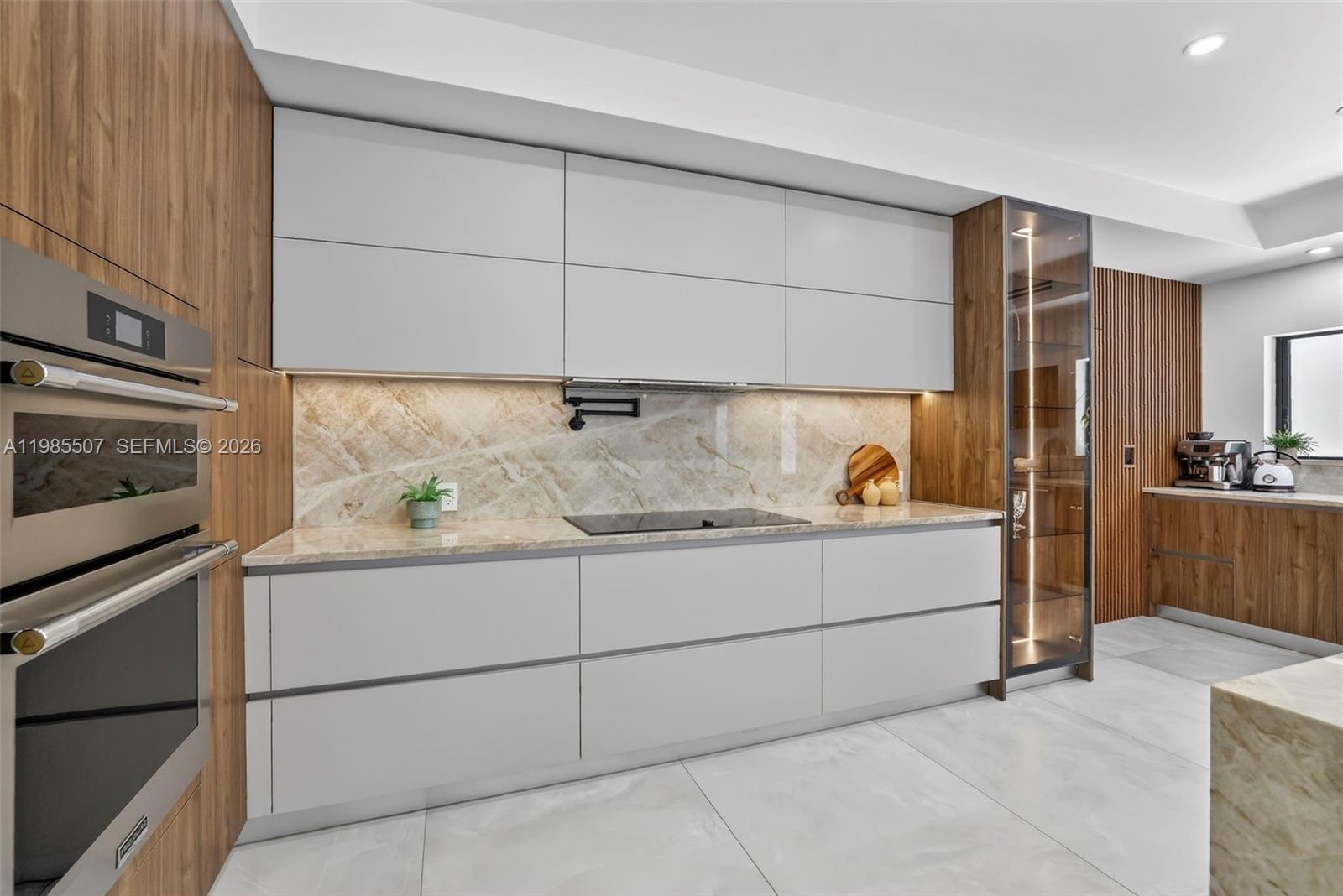 RIVERLAND MANORS - Residential