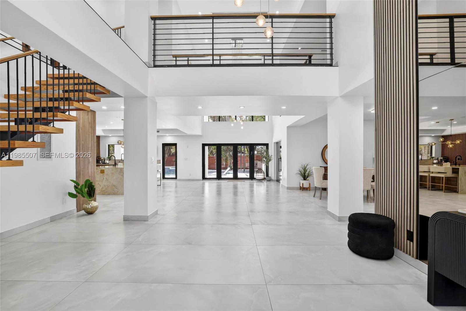 RIVERLAND MANORS - Residential