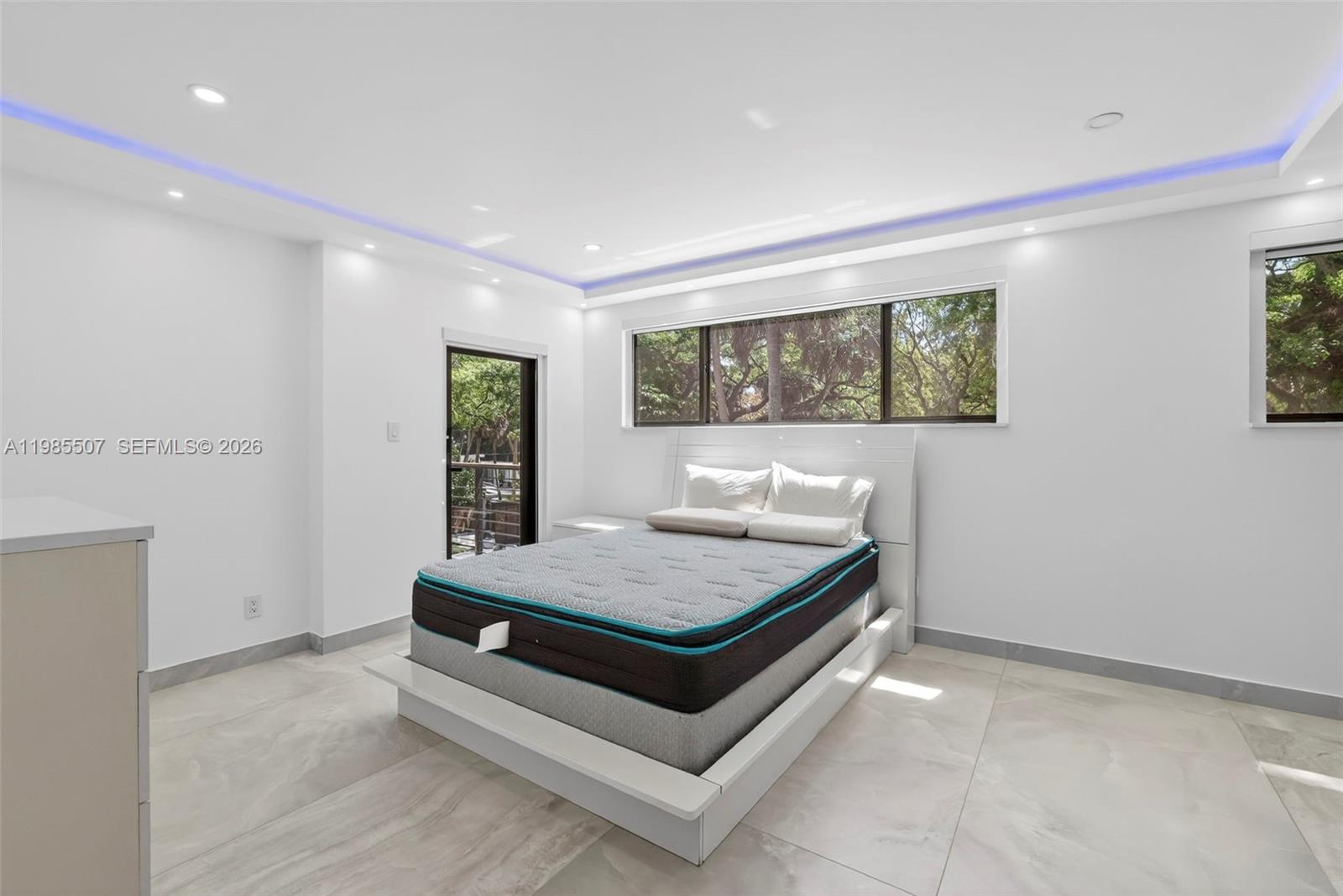 RIVERLAND MANORS - Residential