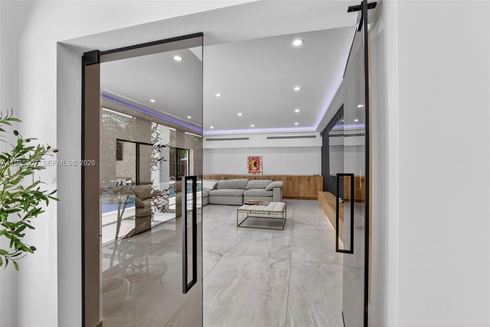 RIVERLAND MANORS - Residential