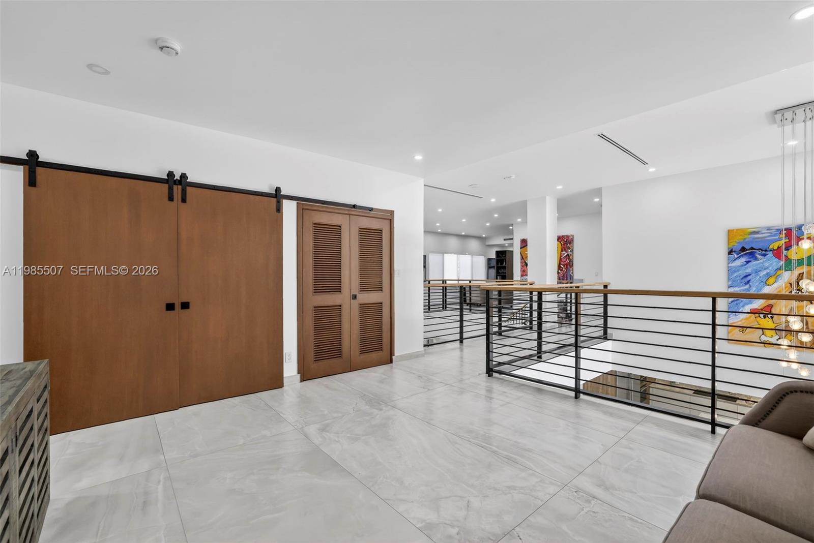 RIVERLAND MANORS - Residential