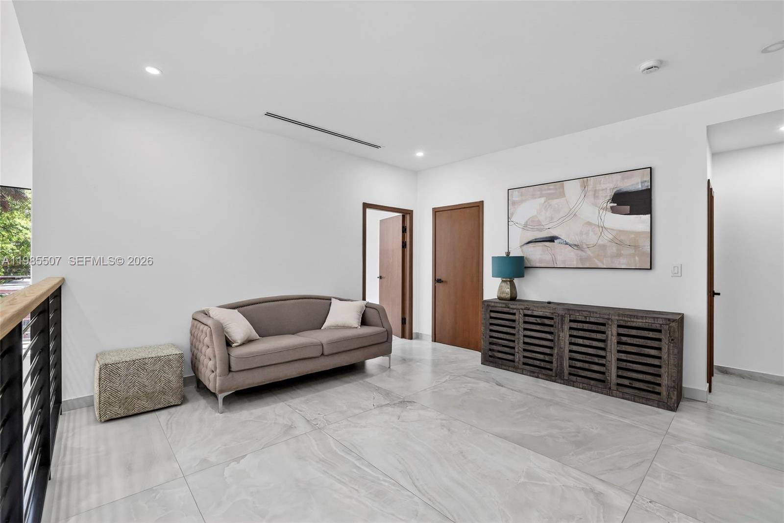 RIVERLAND MANORS - Residential