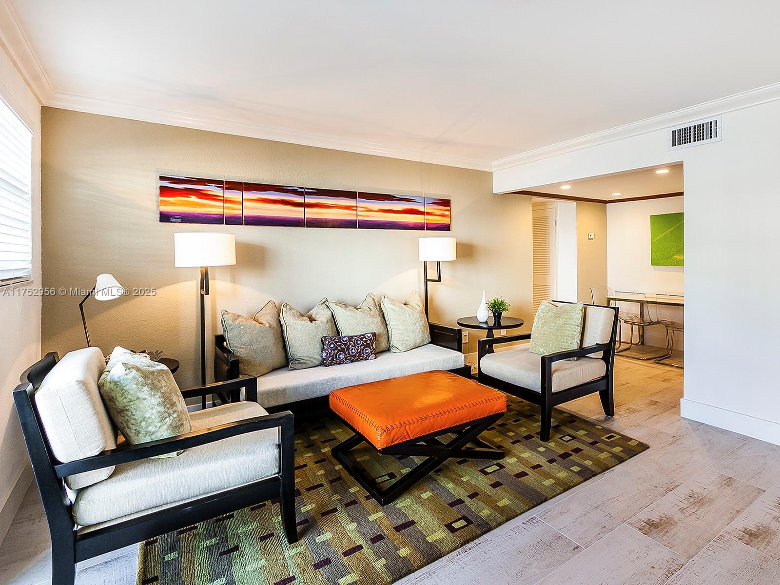 518 Condo 518 Euclid Av - Residential