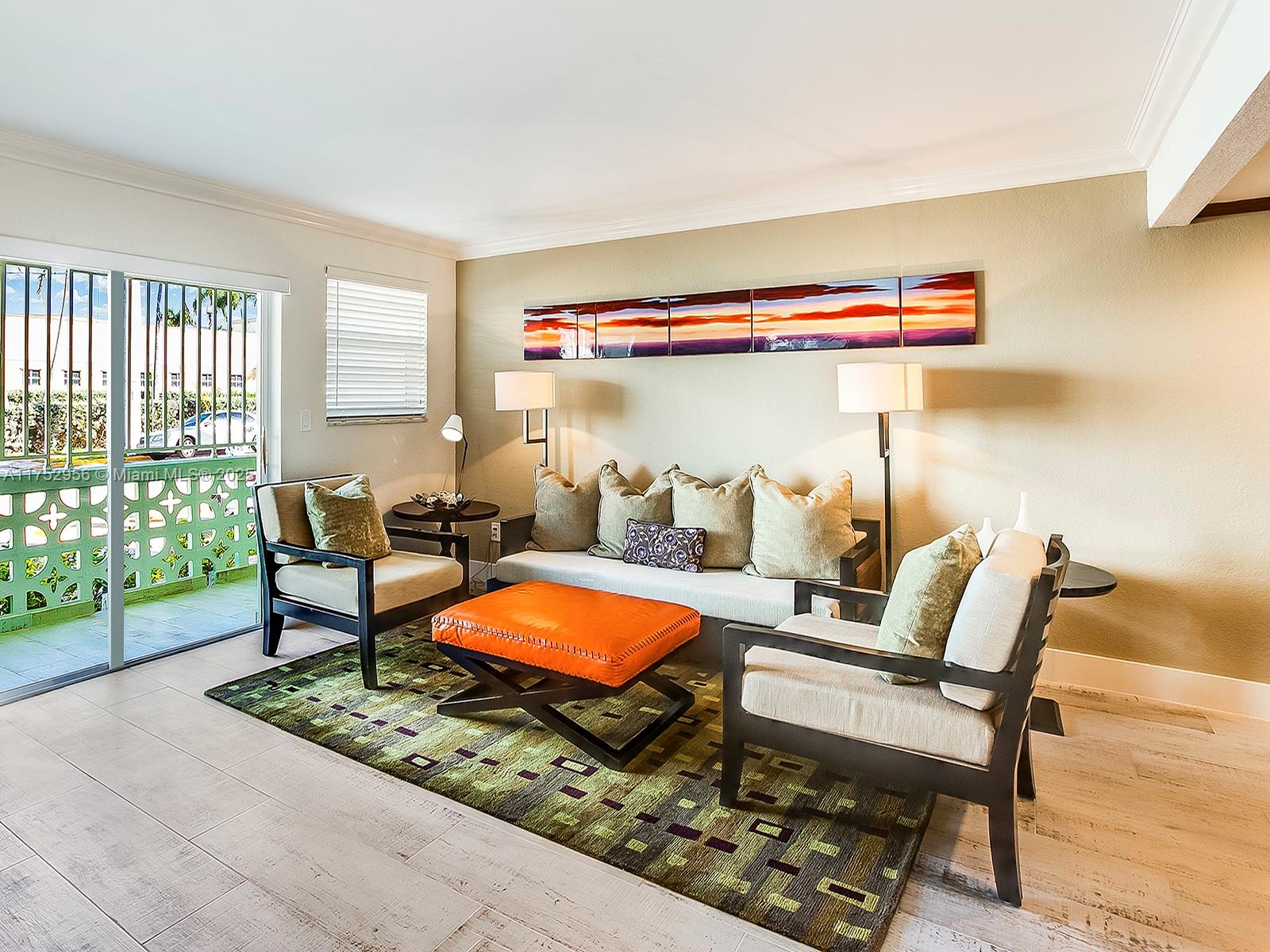 518 Condo 518 Euclid Av - Residential