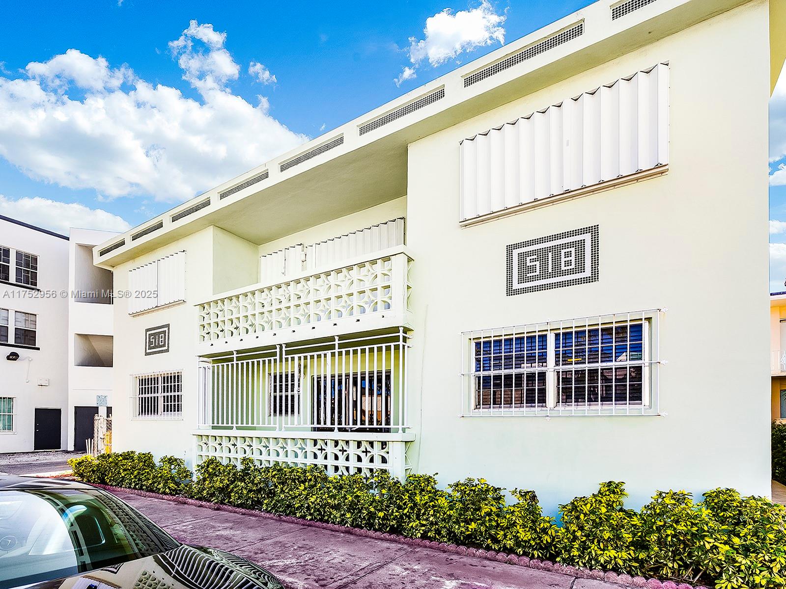 518 Condo 518 Euclid Av - Residential