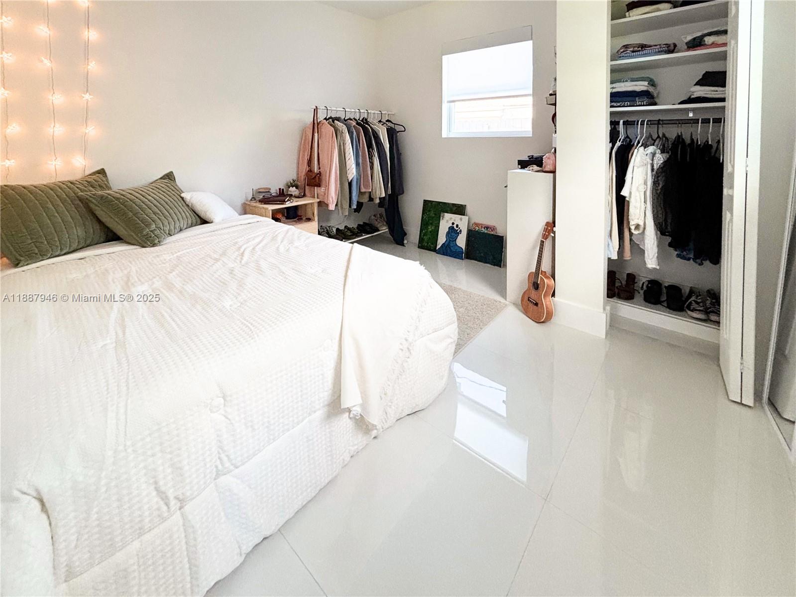 PINE TREE MANOR SEC 1 - Residential