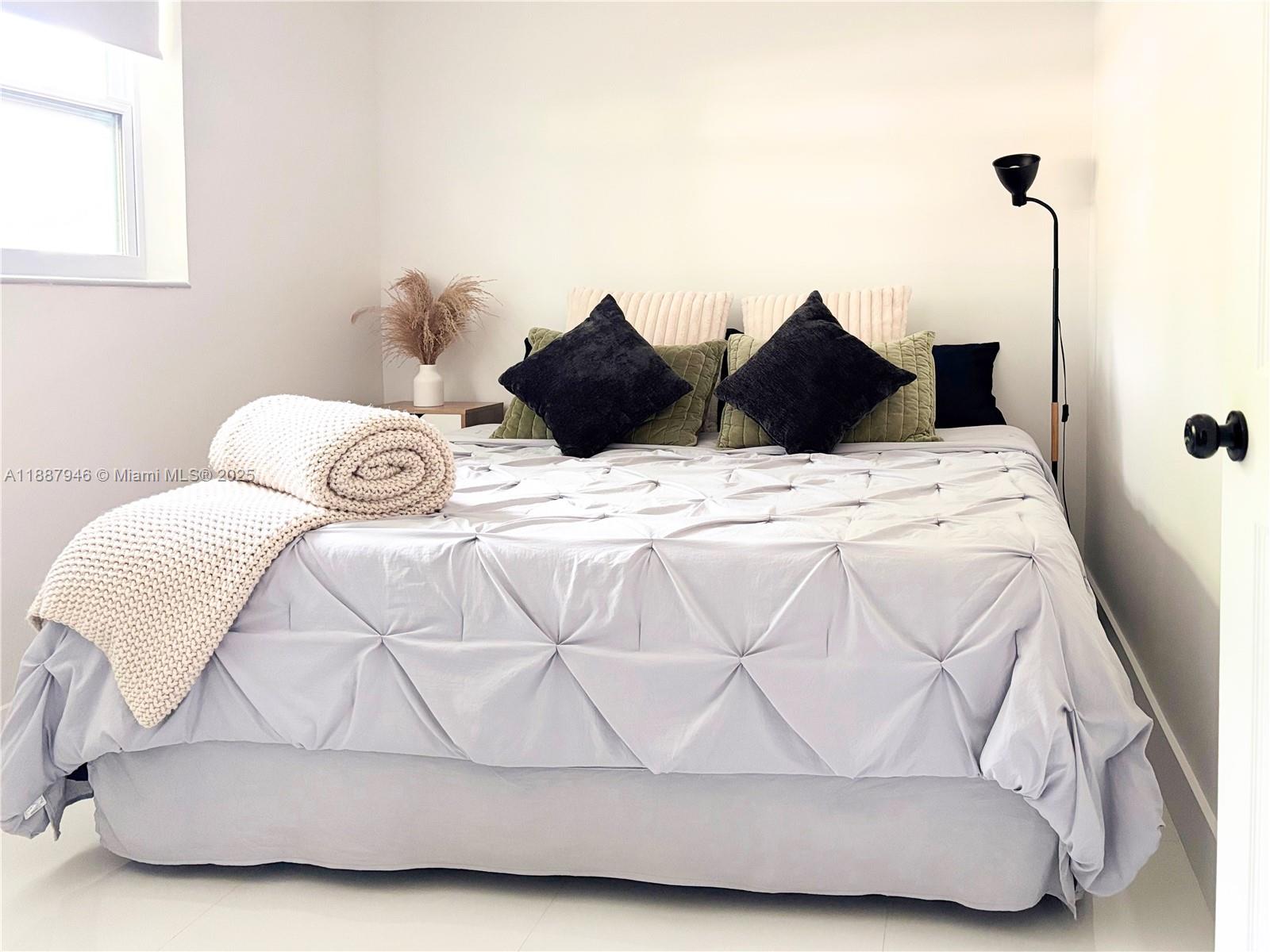 PINE TREE MANOR SEC 1 - Residential