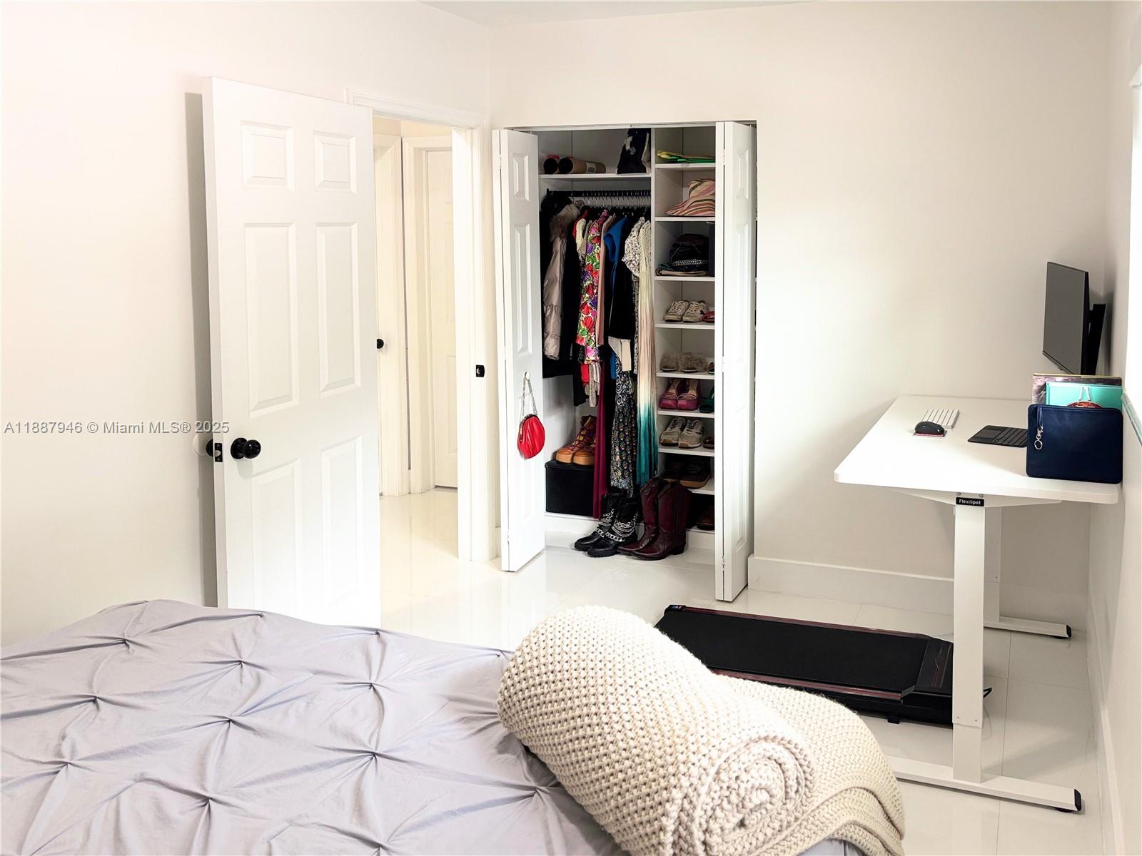 PINE TREE MANOR SEC 1 - Residential