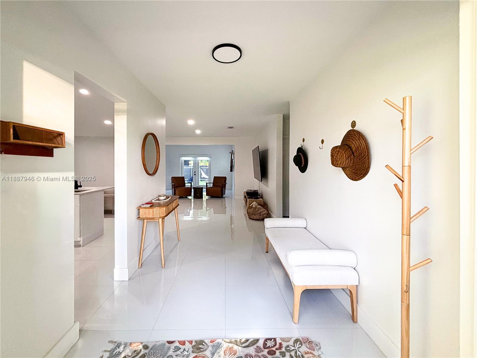 PINE TREE MANOR SEC 1 - Residential