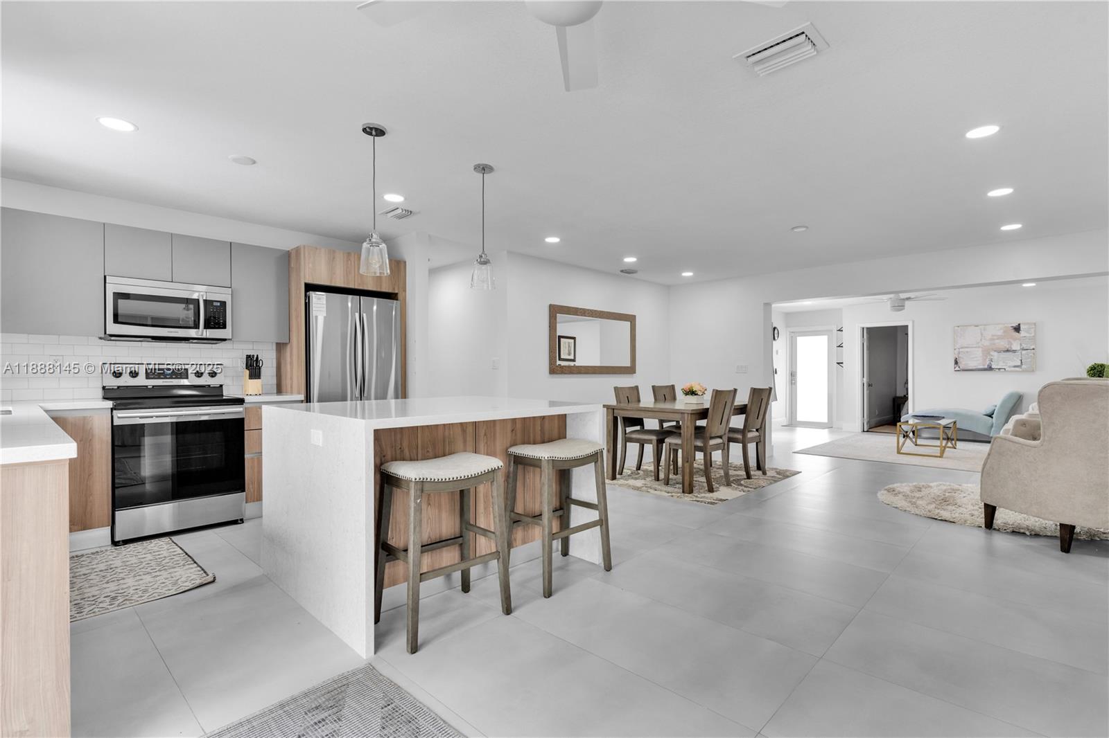 BOULEVARD ESTATES AMEN - Residential