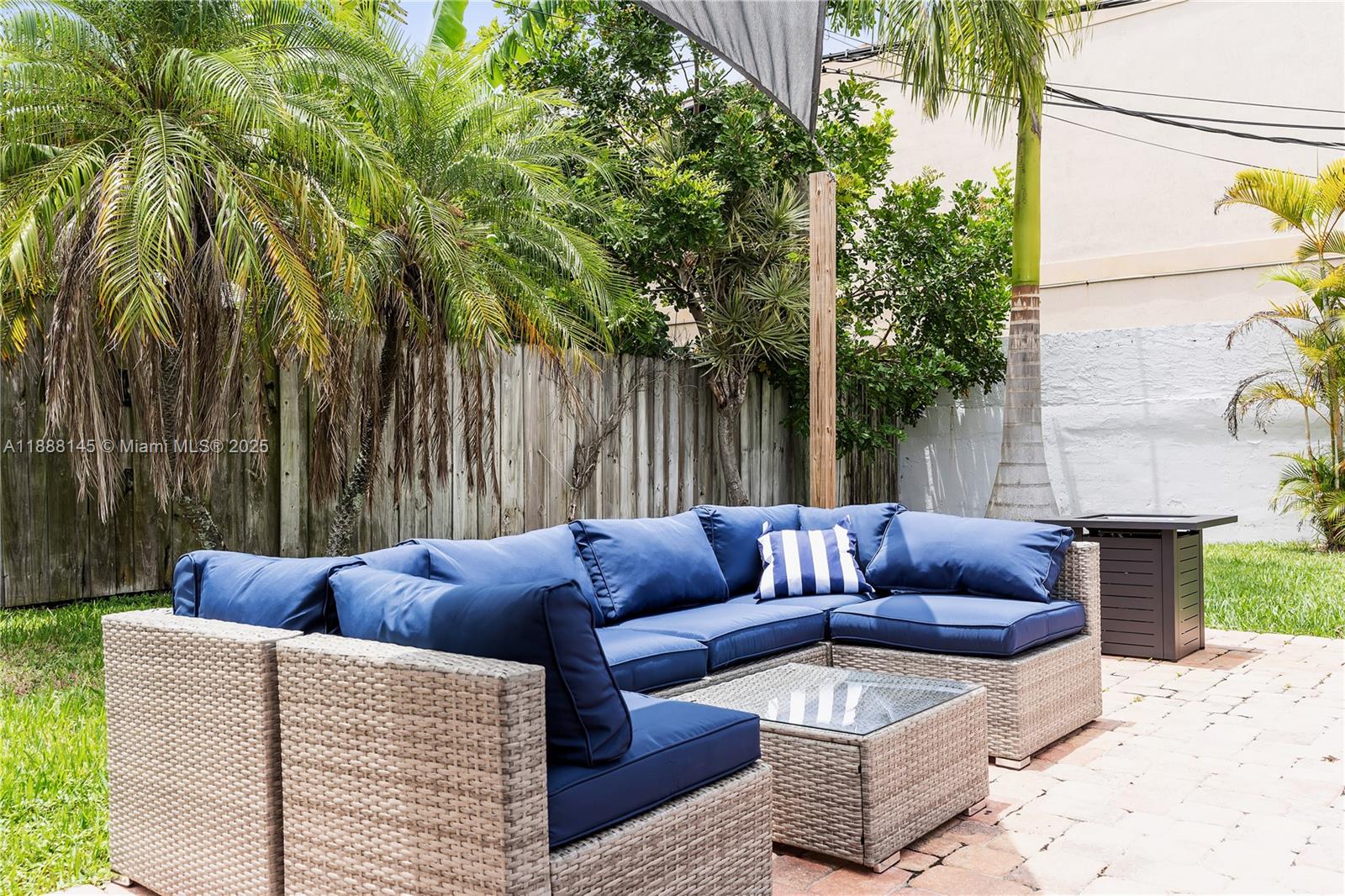 BOULEVARD ESTATES AMEN - Residential