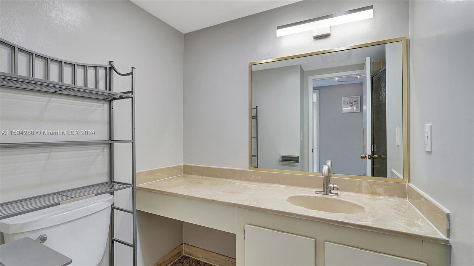 OLYMPUS CONDO PHASE - Residential