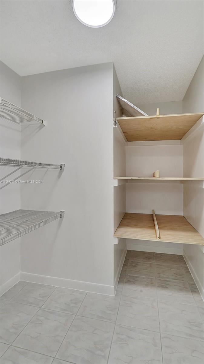 OLYMPUS CONDO PHASE - Residential