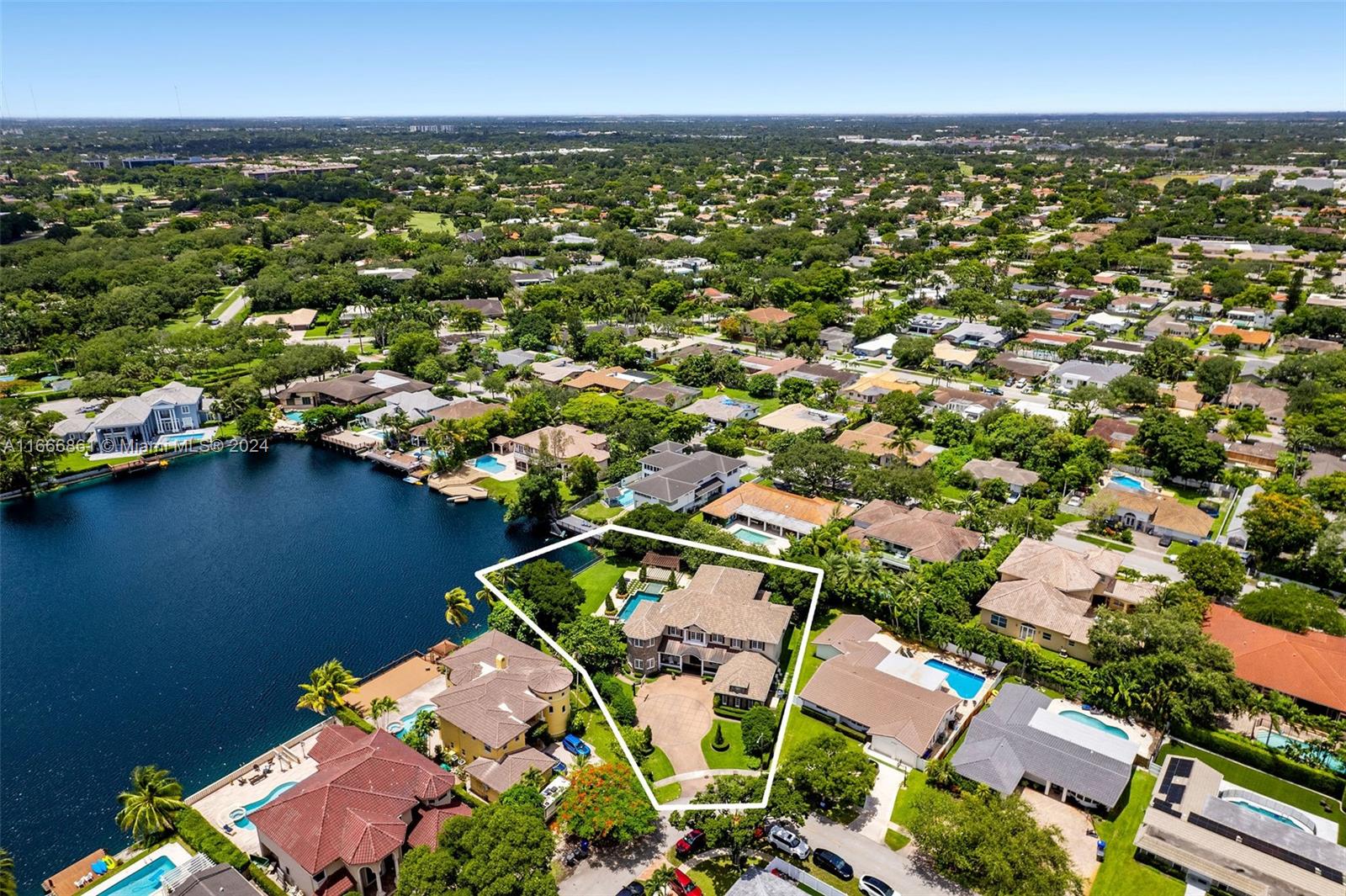 HOLLYWOOD HILLS NORTH SEC - Residential