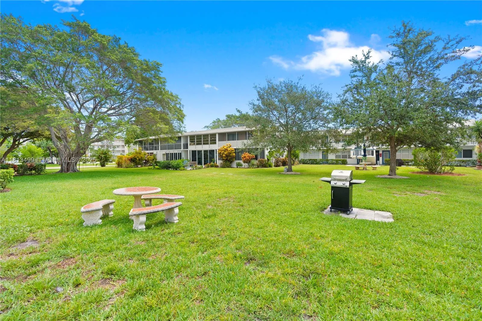 Deerfield Beach, Florida 33442, United States, 1 Bedroom Bedrooms, ,1 BathroomBathrooms,Residential,Active,142486