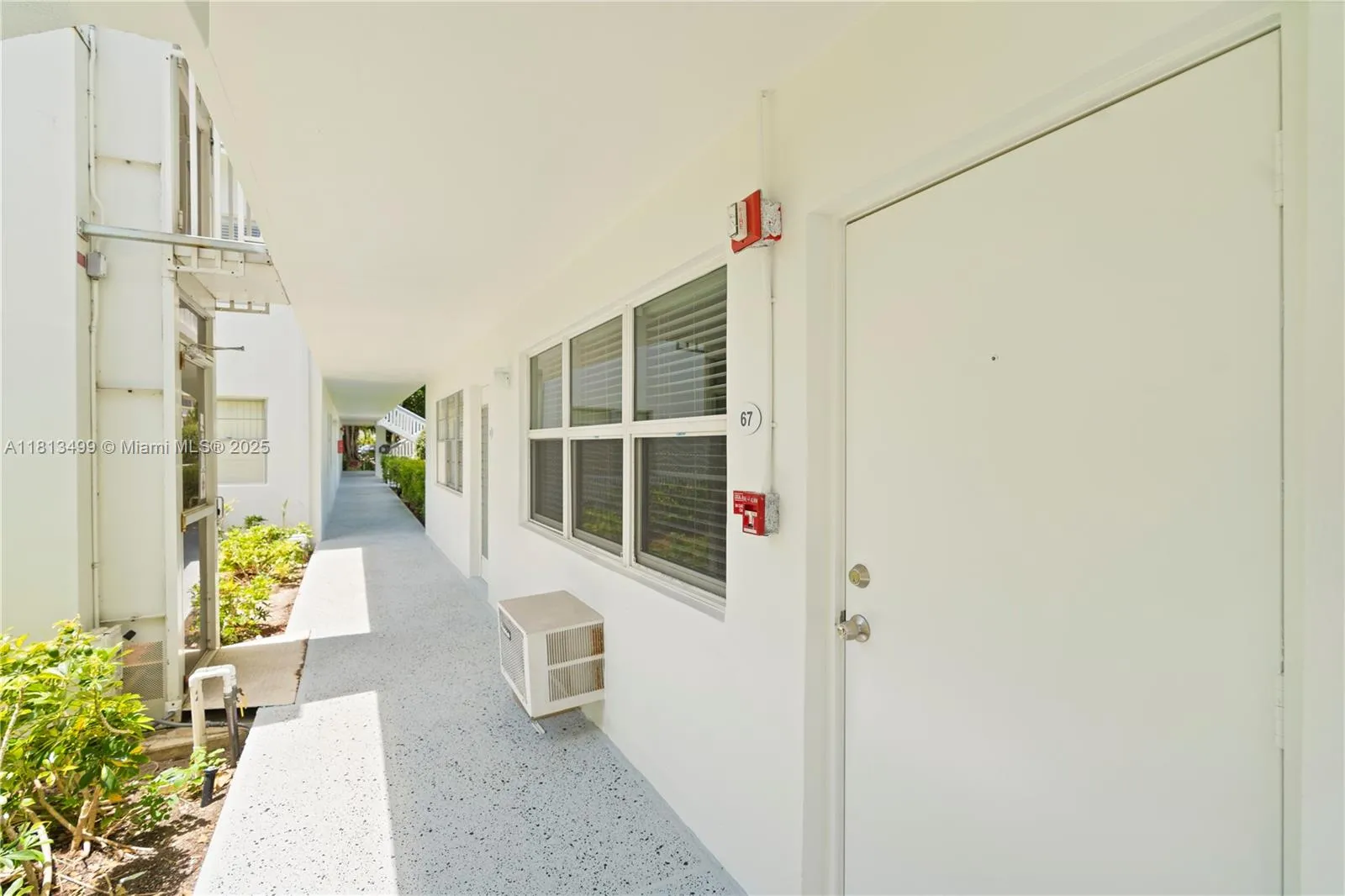 Deerfield Beach, Florida 33442, United States, 1 Bedroom Bedrooms, ,1 BathroomBathrooms,Residential,Active,142486