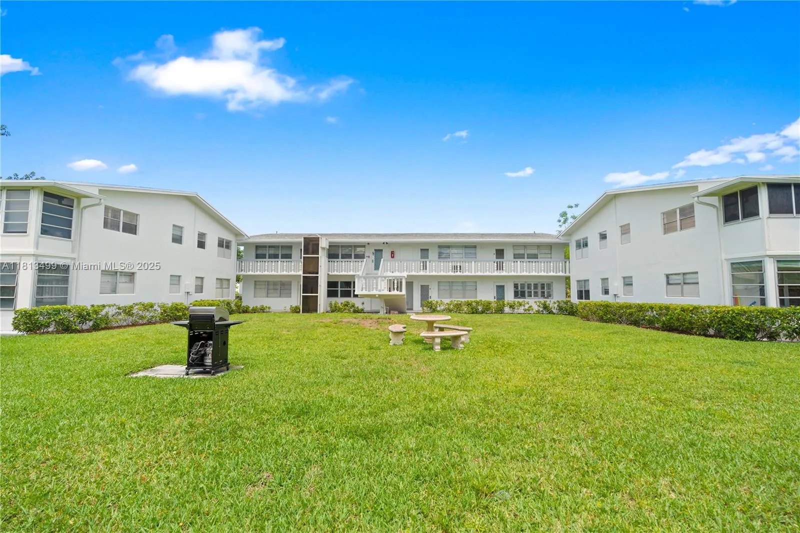 Deerfield Beach, Florida 33442, United States, 1 Bedroom Bedrooms, ,1 BathroomBathrooms,Residential,Active,142486