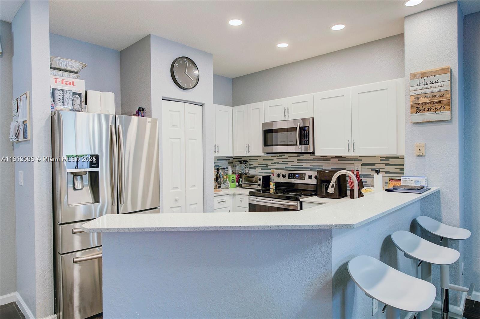 CATALINA PLACE - Residential