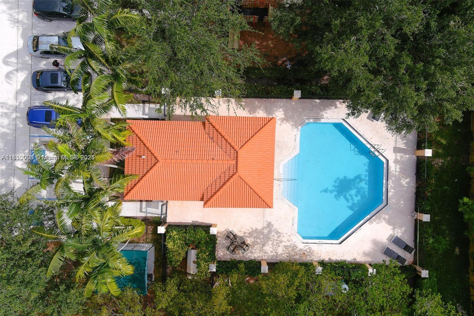 CATALINA PLACE - Residential