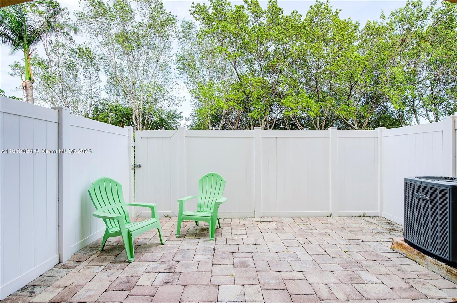 CATALINA PLACE - Residential