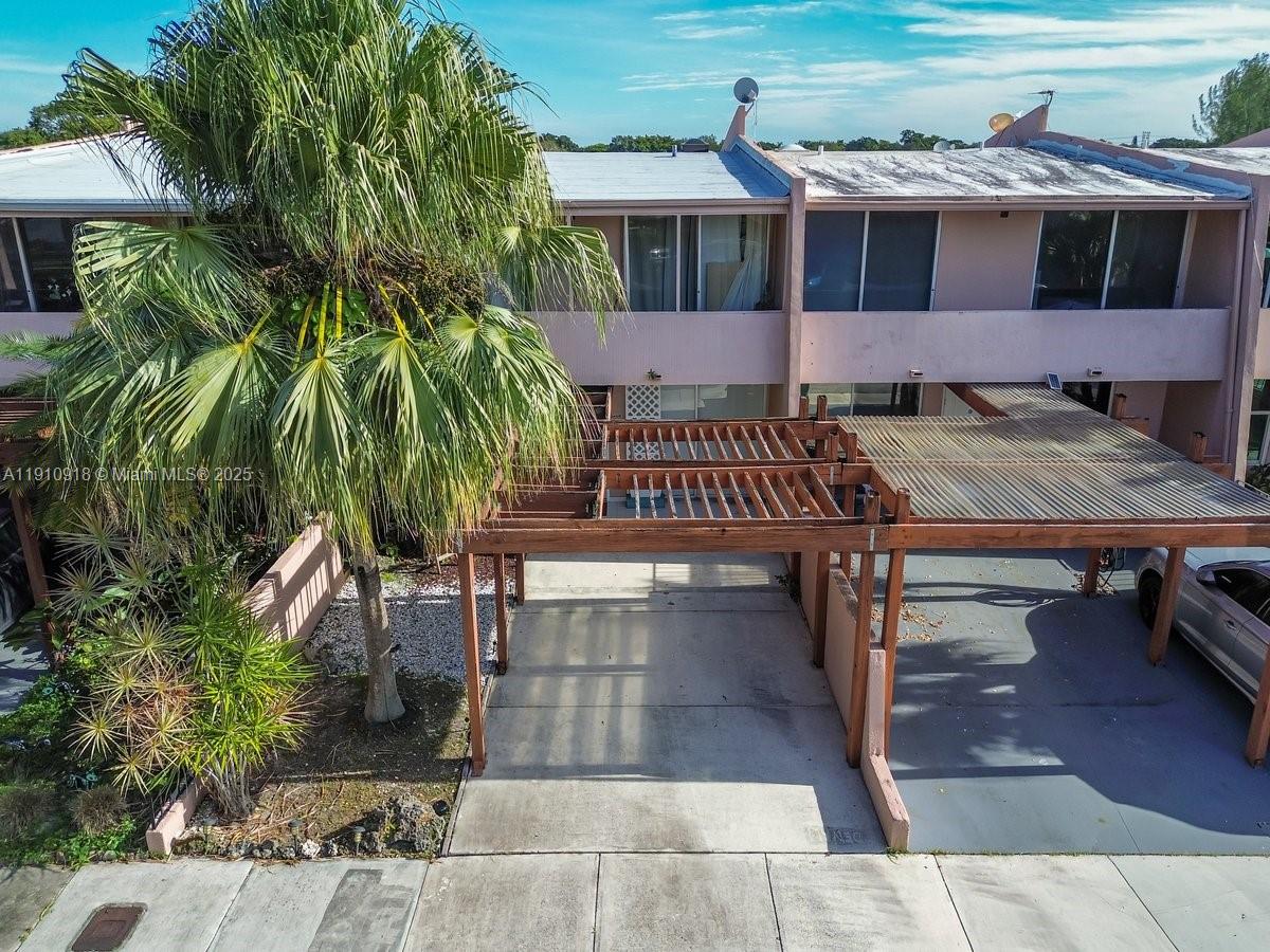 14105 SW Kendale Lakes Cir