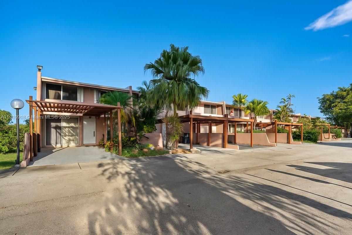 14105 SW Kendale Lakes Cir