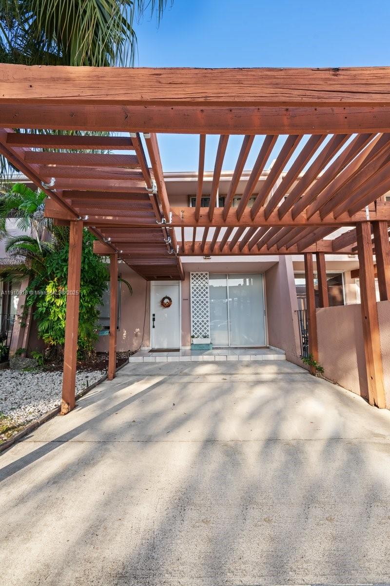 14105 SW Kendale Lakes Cir