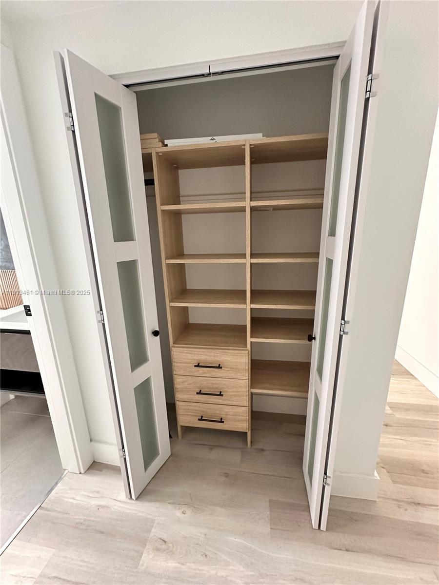 1218 DREXEL CONDO - Residential Lease