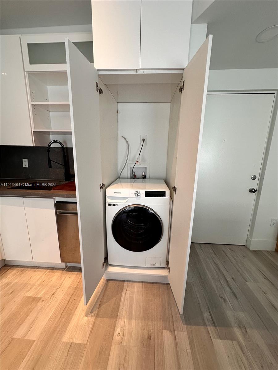 1218 DREXEL CONDO - Residential Lease