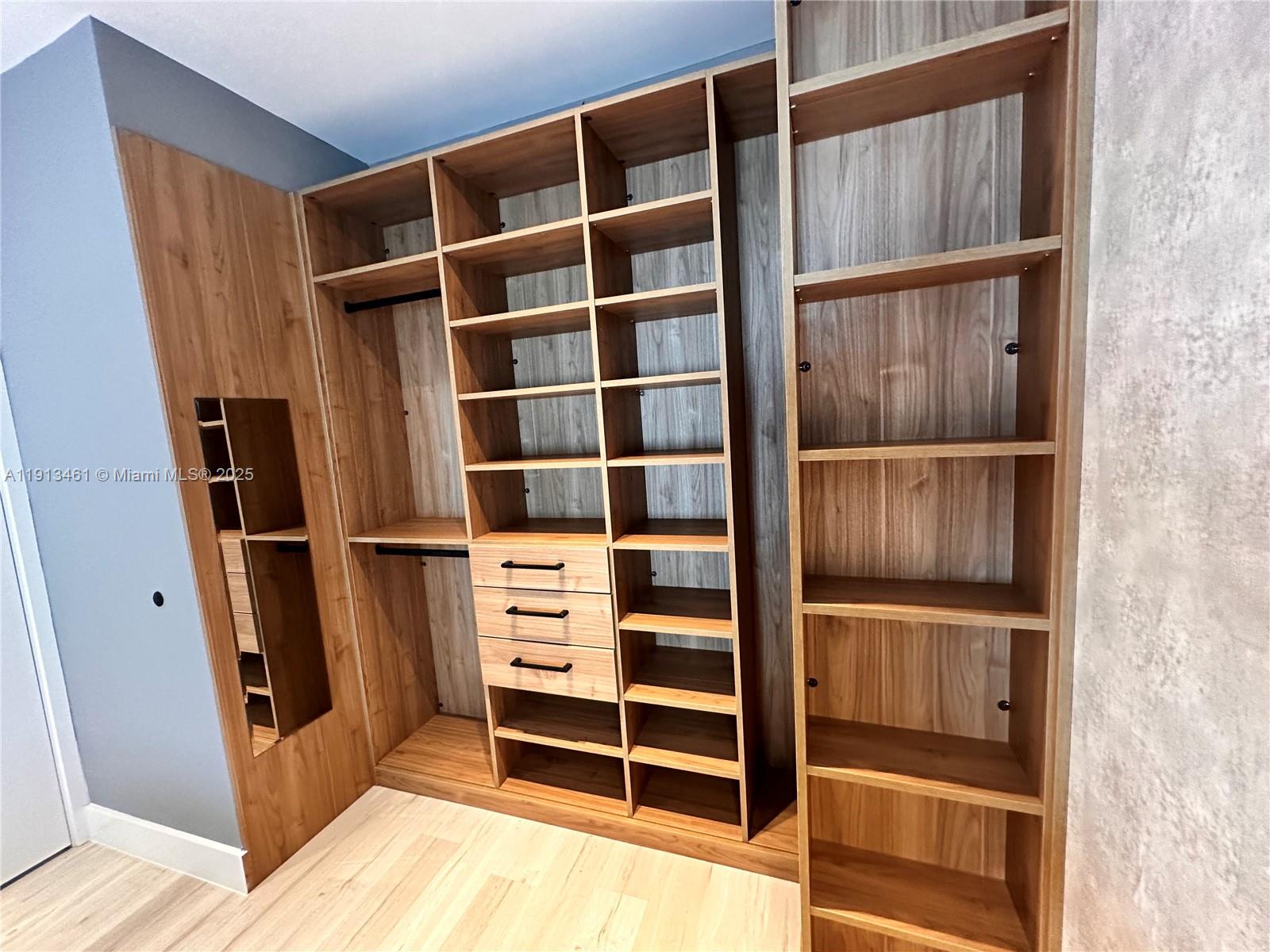 1218 DREXEL CONDO - Residential Lease