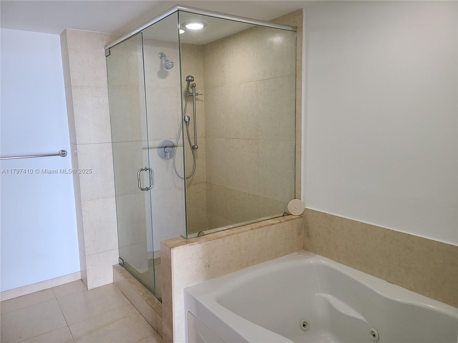 50 BISCAYNE CONDO - Residential Lease