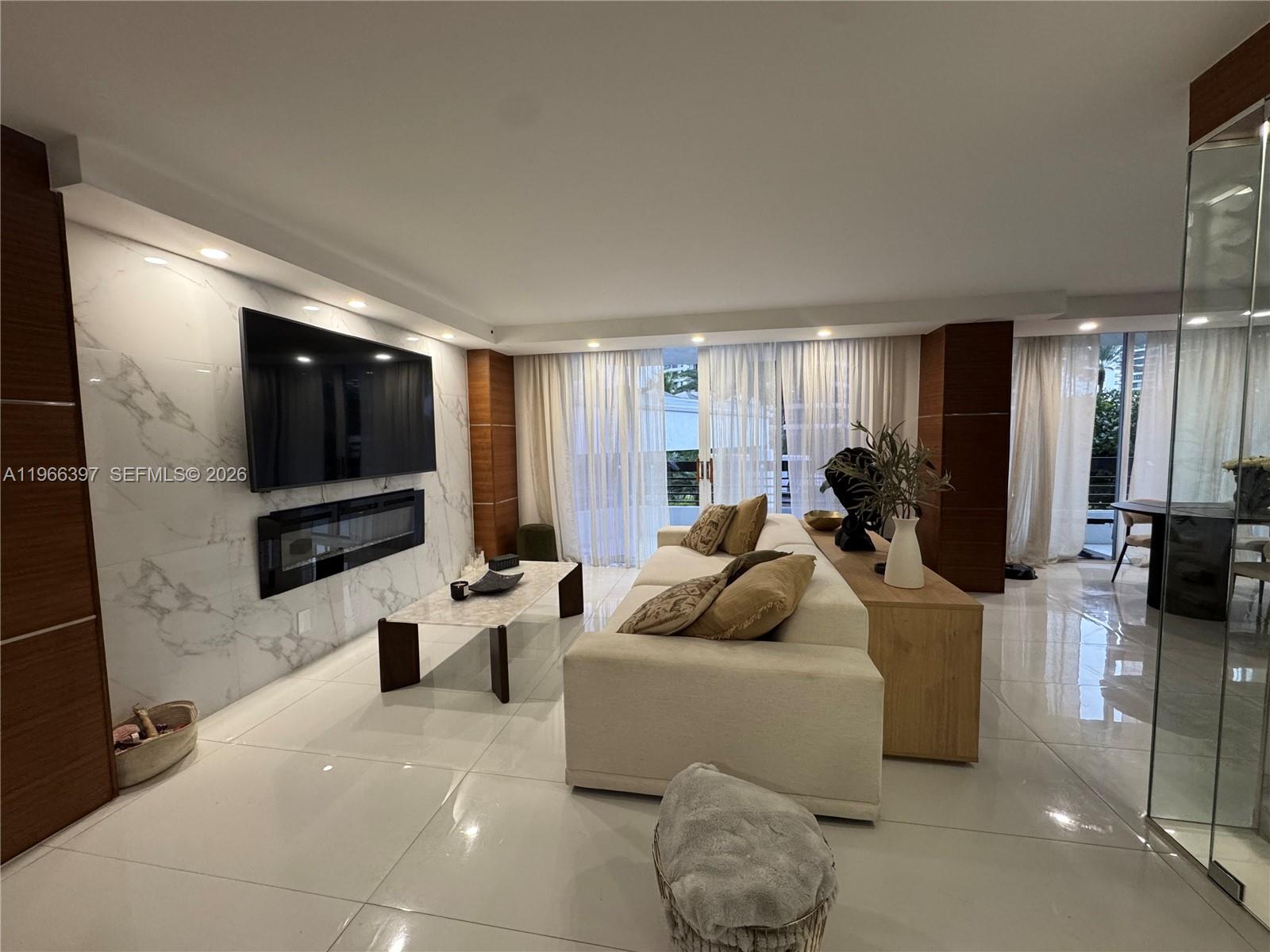 19195 Mystic Pointe Dr 205