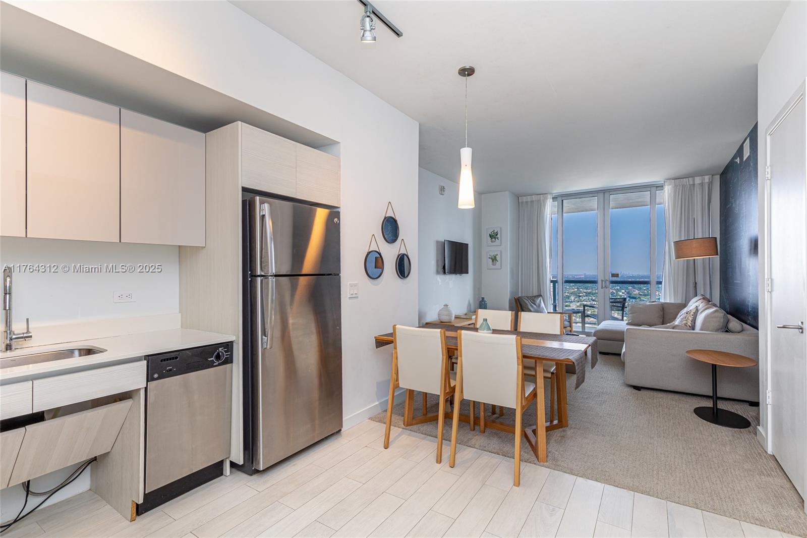 BEACHWALK CONDOMINIUM - Residential