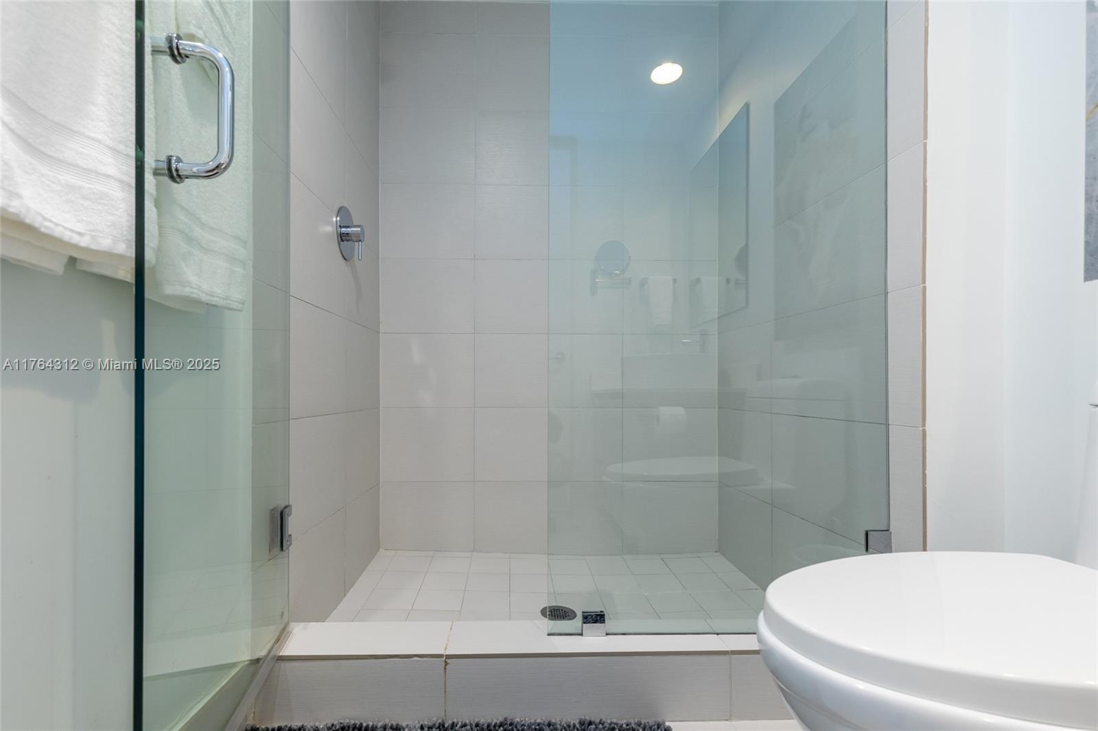 BEACHWALK CONDOMINIUM - Residential