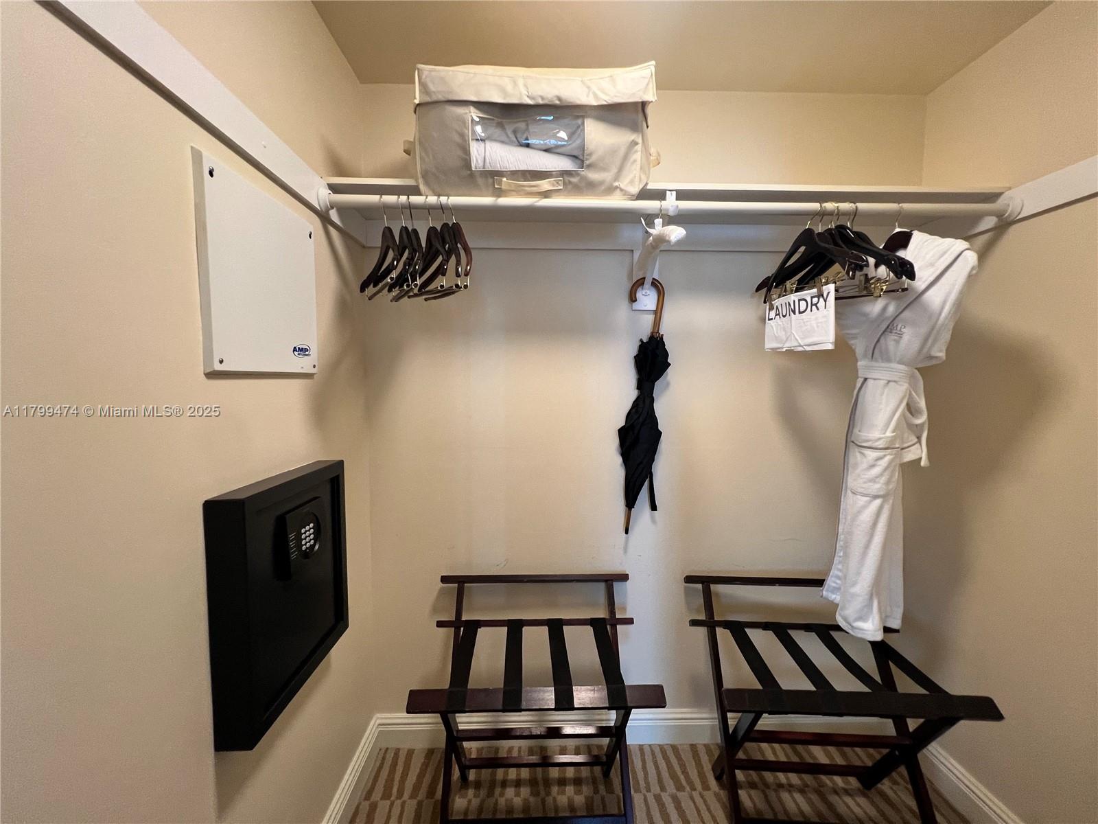 TRUMP INTERNATIONAL - Residential