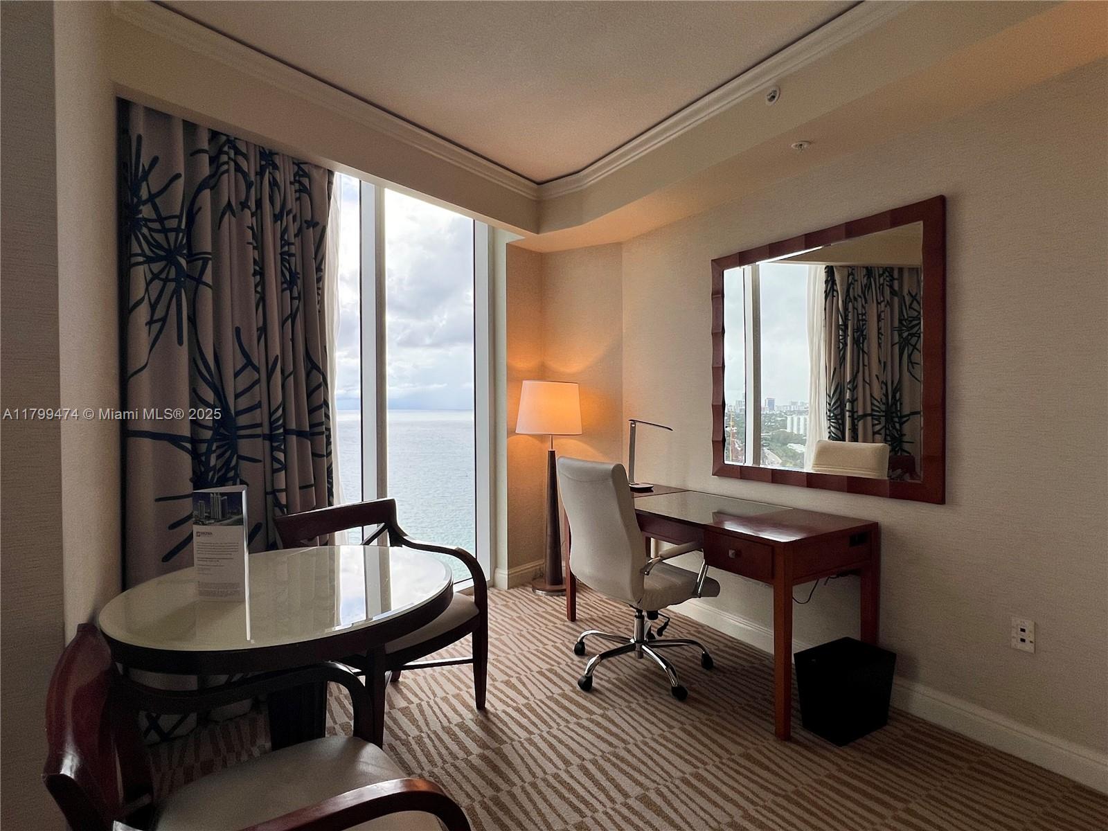 TRUMP INTERNATIONAL - Residential