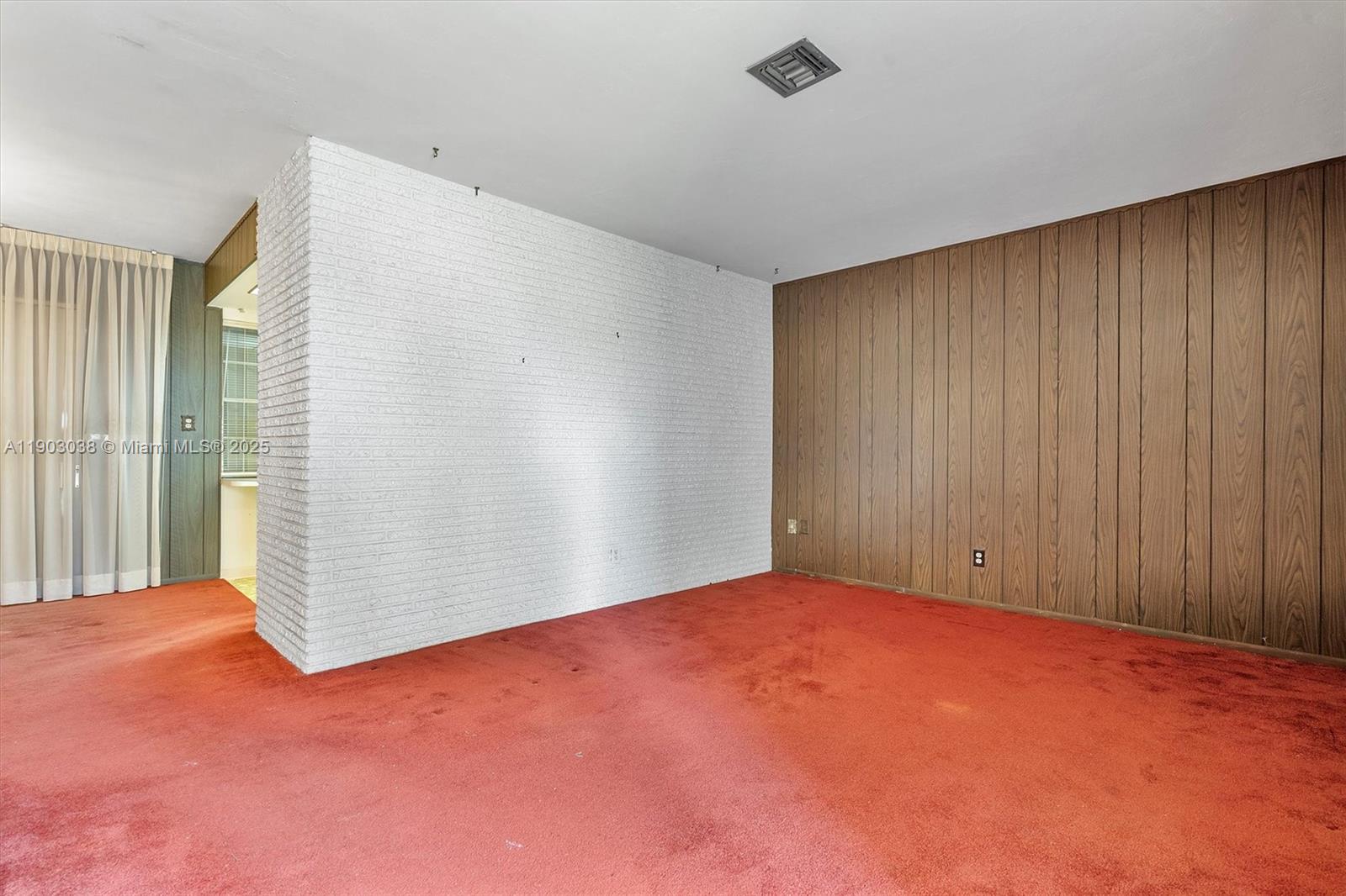 PALM SPRINGS LAKES 1ST AD - Residential