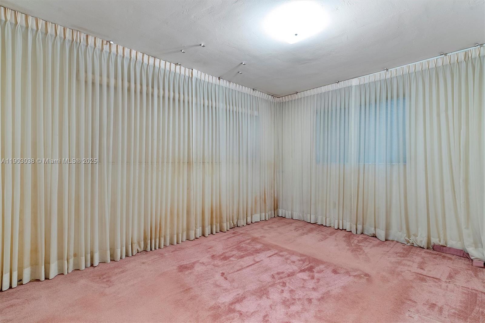 PALM SPRINGS LAKES 1ST AD - Residential